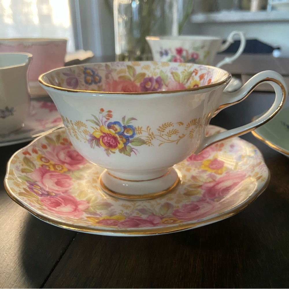 Six Vintage Royal Albert Bone China Teacup and Saucer